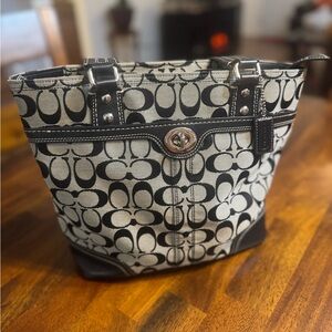 Coach:  Black Gray Hampton F13973 Signature Jacquard Logo Handbag Tote Bag